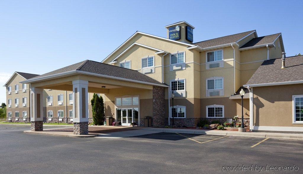 Crossings By Grandstay Inn & Suites Becker Exterior foto